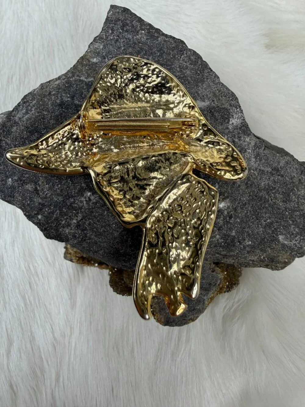 Vintage Gold Tone Black Enamel Lady In The Flower Hat Brooch  Unsigned
